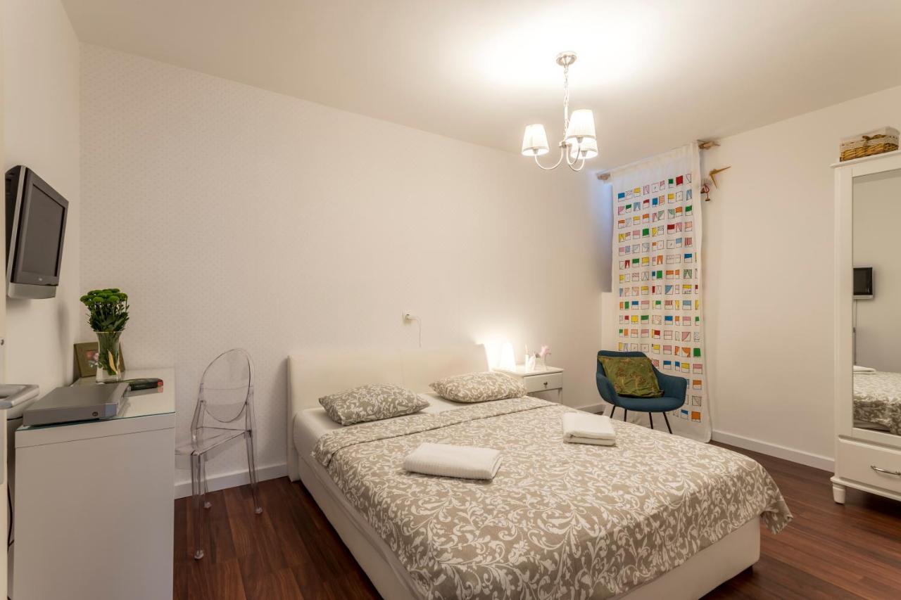 Dalmatian 230M2 With Pool And Garden Near The Old Town For Families Apartment Split Luaran gambar